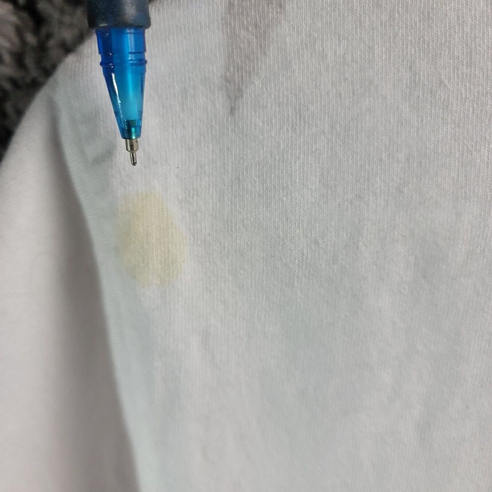 Stussy Sz Small logo T Shirt from the early 2000s Has Stain On Shoulder Pls See - Picture 3 of 9